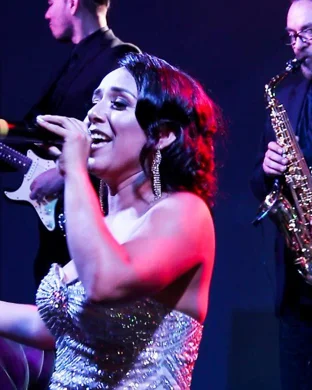 Live concert by Salsa & Bachata Mondays