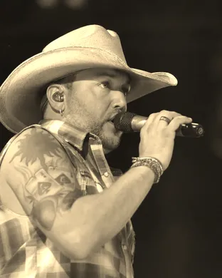 Jason Aldean, Chase Matthew & Mackenzie Carpenter