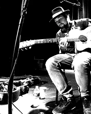 Live concert by Mihali