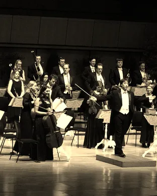 Candlelight: Mozart vs. Beethoven