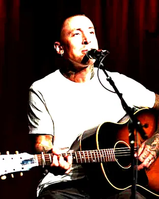 Noah Gundersen Red Bank